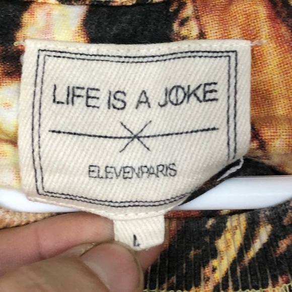 Life is a joke Women’s hoodie with more spell out an Italian scene background L - Picture 3 of 6